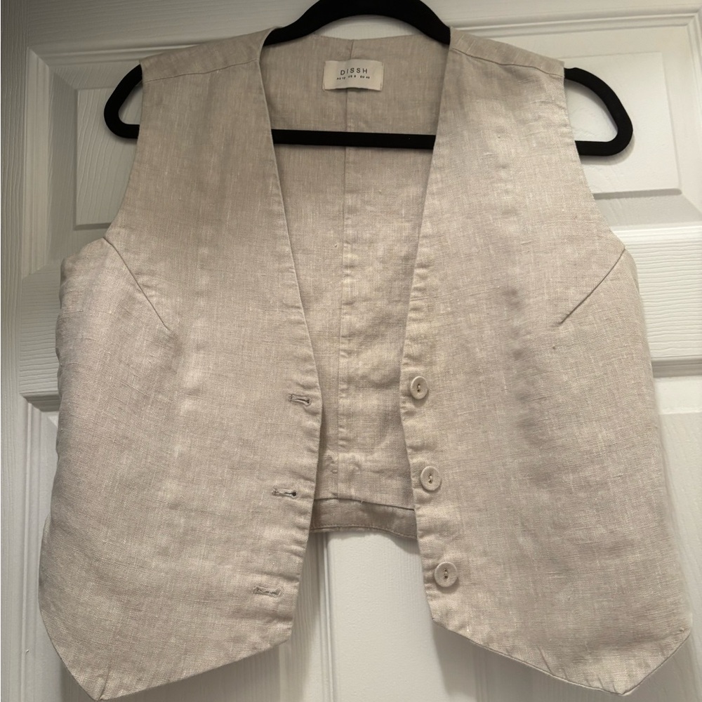 DISSH Neutral Linen Vest in Light Beige
